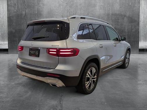 2025 Mercedes-Benz GLB 250 4MATIC