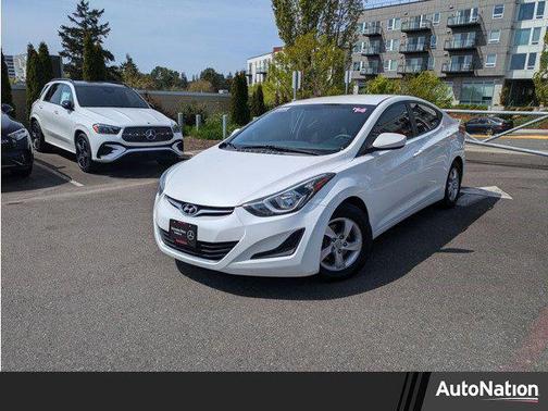 2014 Hyundai ELANTRA SE