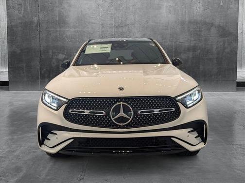 2025 Mercedes-Benz GLC 300 4MATIC
