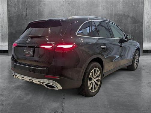 2025 Mercedes-Benz GLC 300 4MATIC