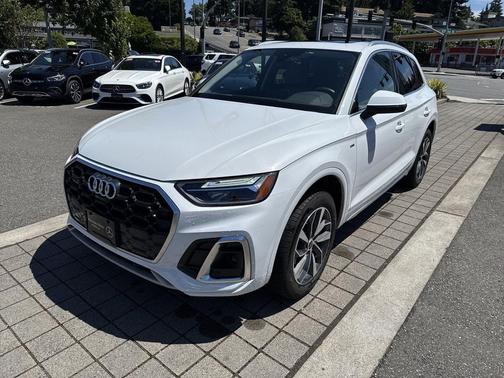 Glacier White Metallic 2023 Audi Q5 45 S line Premium Plus