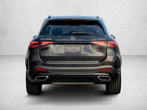 Graphite Grey Metallic 2026 Mercedes-Benz GLC 300 4MATIC