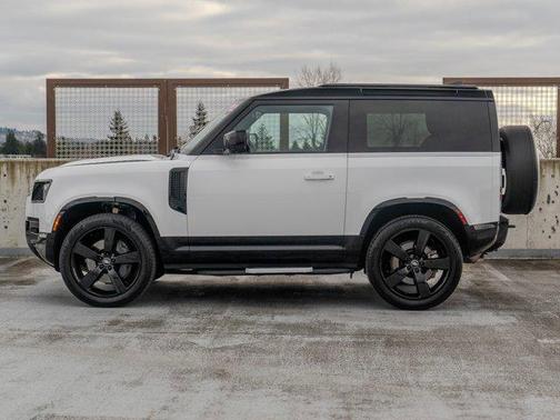 2023 Land Rover Defender 90 X-Dynamic SE