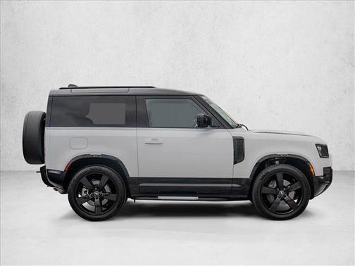 2023 Land Rover Defender 90 X-Dynamic SE