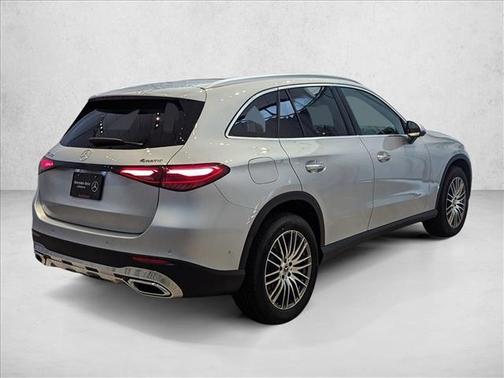 2025 Mercedes-Benz GLC 300 4MATIC