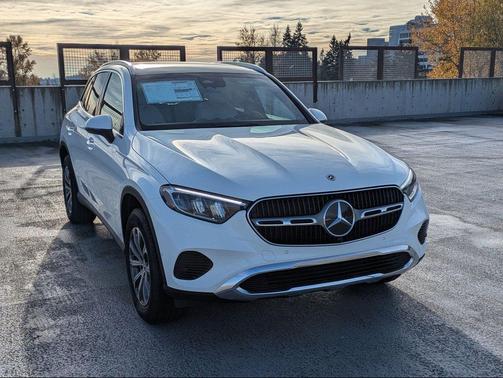 Polar White 2026 Mercedes-Benz GLC 300 4MATIC