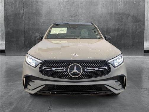 2025 Mercedes-Benz GLC 300 4MATIC