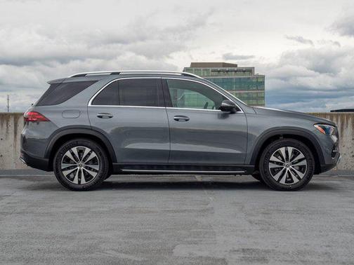 Selenite Grey Metallic 2026 Mercedes-Benz GLE 350 4MATIC