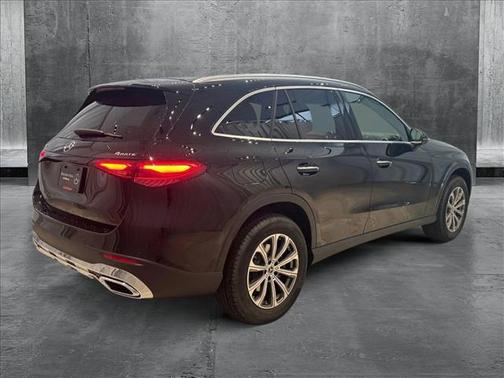 2025 Mercedes-Benz GLC 300 4MATIC