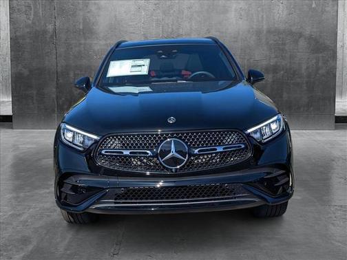 2025 Mercedes-Benz GLC 300 4MATIC