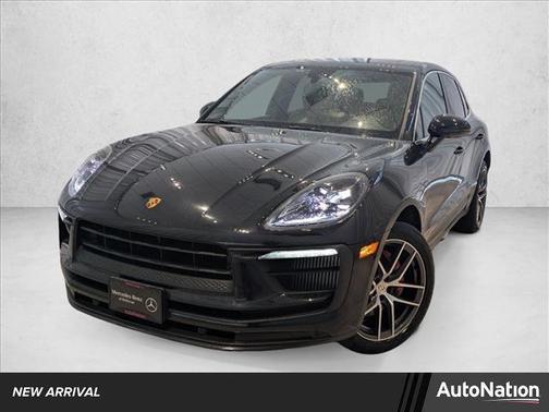 2022 Porsche Macan S