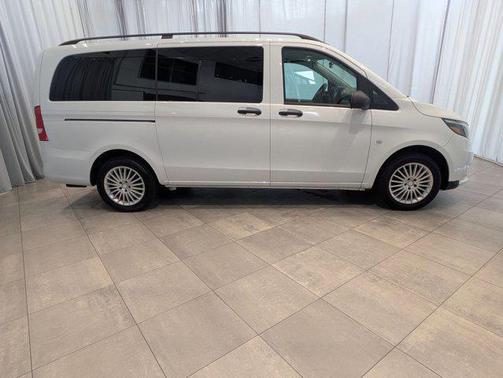 2018 Mercedes-Benz Metris Base