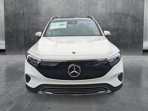 2025 Mercedes-Benz EQB 300 4MATIC