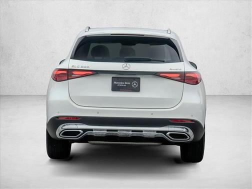 2026 Mercedes-Benz GLC 300 4MATIC