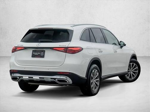 2026 Mercedes-Benz GLC 300 4MATIC