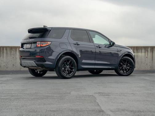 Silver/Gray 2024 Land Rover Discovery Sport Core S