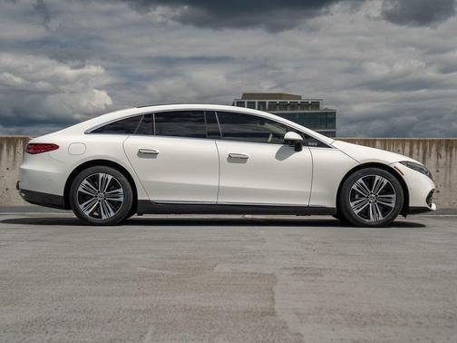 Polar White 2023 Mercedes-Benz EQS 450 4MATIC