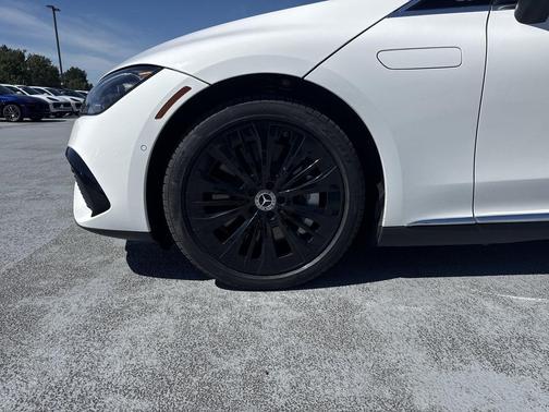 Polar White 2023 Mercedes-Benz EQE 350 4MATIC+