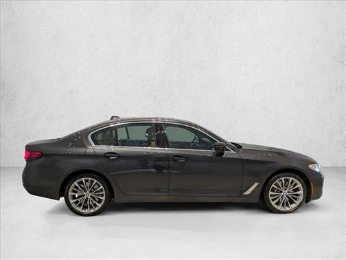 2023 BMW 540 i xDrive