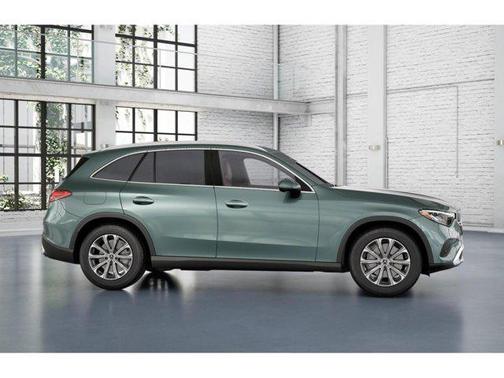 2025 Mercedes-Benz GLC 300 4MATIC