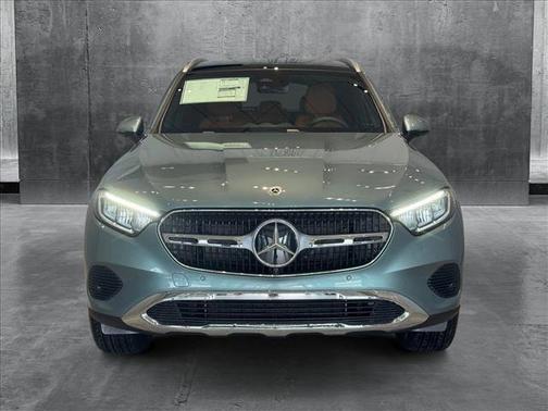 2025 Mercedes-Benz GLC 300 4MATIC