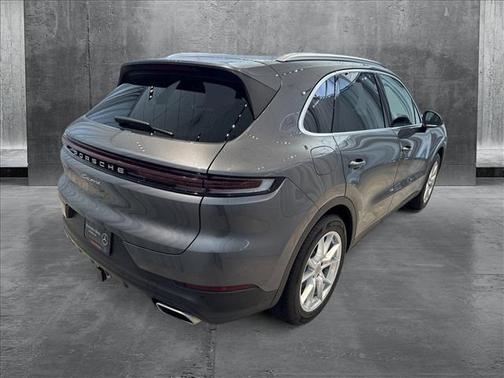 2024 Porsche Cayenne AWD