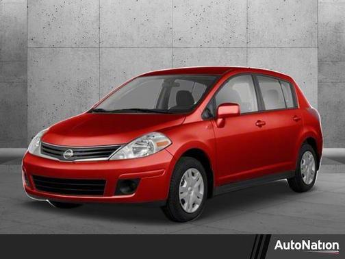 2010 Nissan Versa 1.8 S