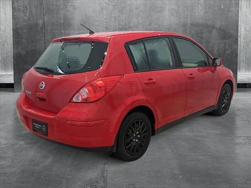 2010 Nissan Versa 1.8 S