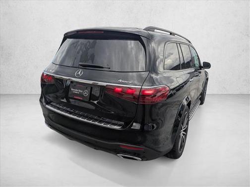 2026 Mercedes-Benz GLS 450 4MATIC