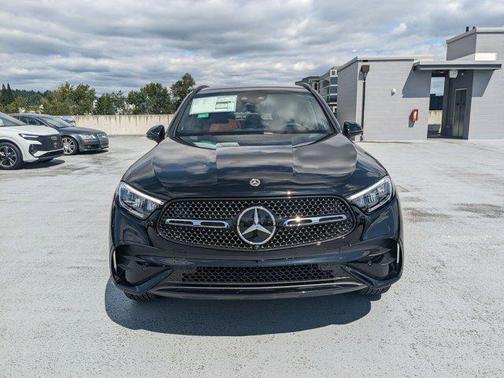 2025 Mercedes-Benz GLC 350e Base