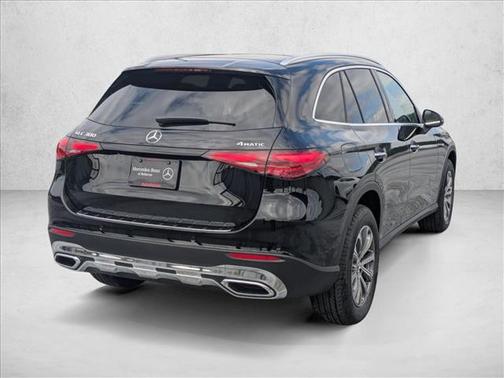 2026 Mercedes-Benz GLC 300 4MATIC