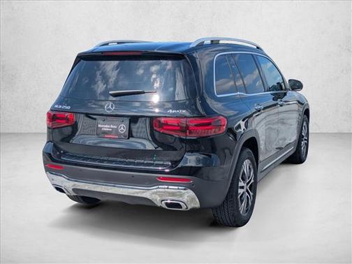 2026 Mercedes-Benz GLB 250 4MATIC