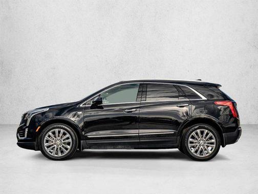 Stellar Black Metallic 2017 Cadillac XT5 Platinum