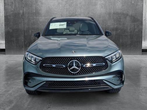 2025 Mercedes-Benz GLC 300 4MATIC