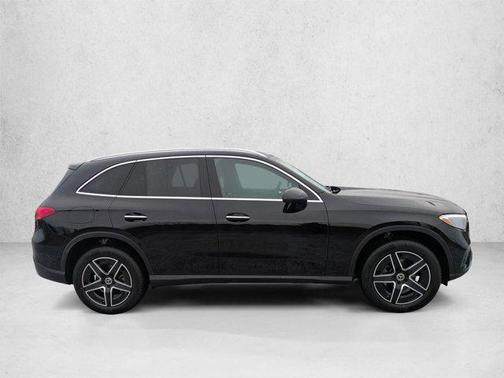 Black 2026 Mercedes-Benz GLC 300 4MATIC
