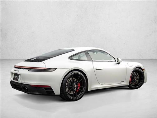 2022 Porsche 911 Carrera GTS