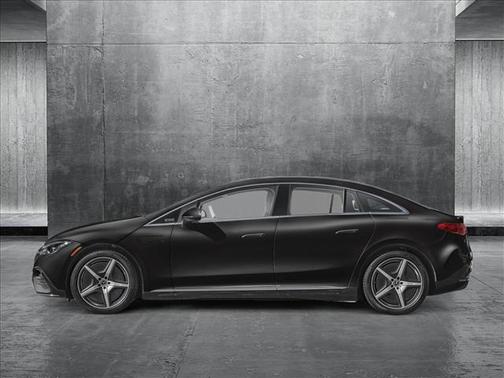 2025 Mercedes-Benz EQE 500 4MATIC