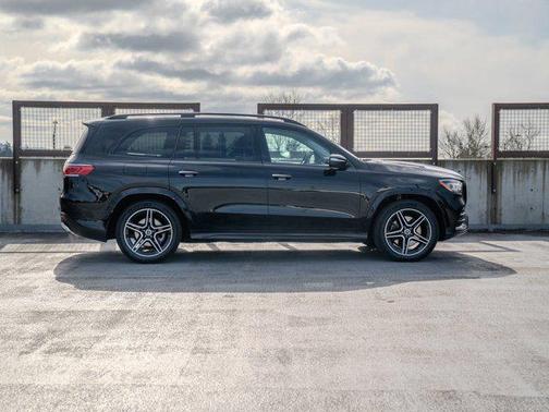 2023 Mercedes-Benz GLS 450 4MATIC