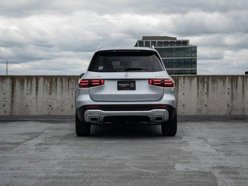 Cirrus Silver Metallic 2026 Mercedes-Benz GLB 250 4MATIC