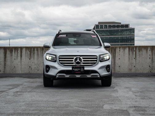 Cirrus Silver Metallic 2026 Mercedes-Benz GLB 250 4MATIC