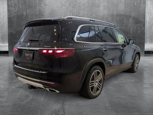 2025 Mercedes-Benz GLS 450 4MATIC
