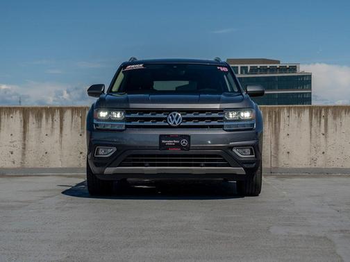 Silver/Gray 2018 Volkswagen Atlas 3.6L SEL