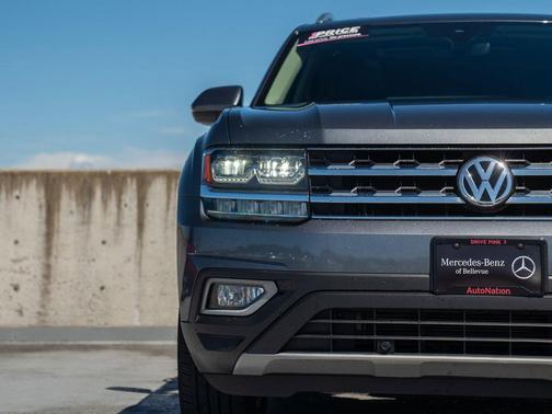 Silver/Gray 2018 Volkswagen Atlas 3.6L SEL