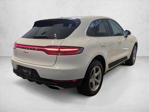 2021 Porsche Macan AWD