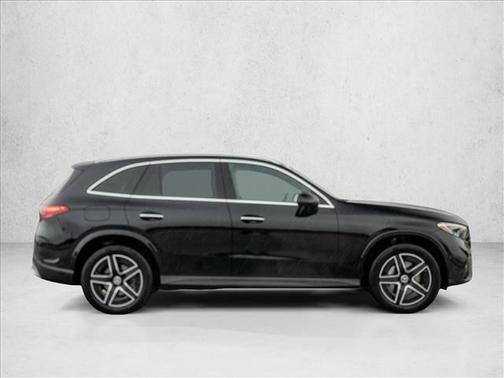 2026 Mercedes-Benz GLC 300 4MATIC