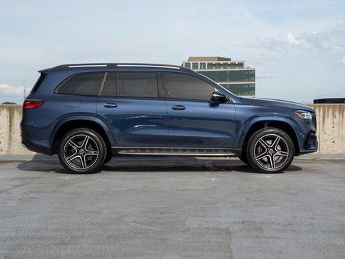 Twilight Blue Metallic 2024 Mercedes-Benz GLS 450 4MATIC