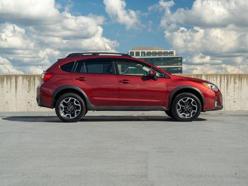 Venetian Red Pearl 2016 Subaru Crosstrek 2.0i Limited