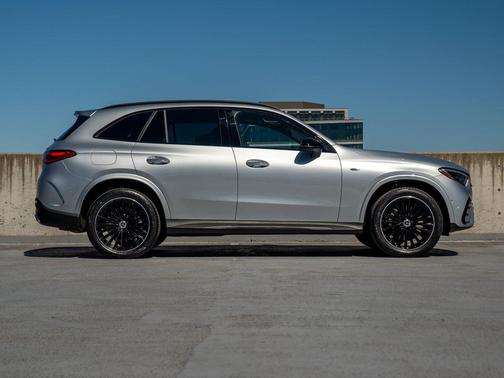 Cirrus Silver Metallic 2025 Mercedes-Benz GLC 350e Base