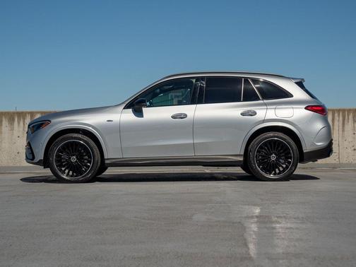 Cirrus Silver Metallic 2025 Mercedes-Benz GLC 350e Base