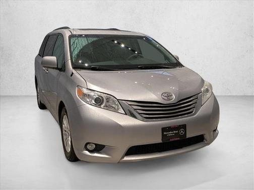 2012 Toyota Sienna XLE